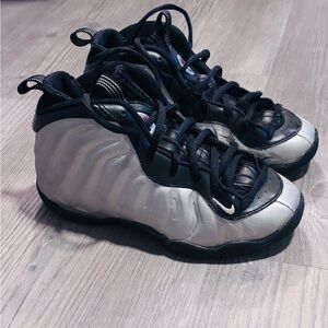 Nike Kids Silver and Black Foamposite Sneakers